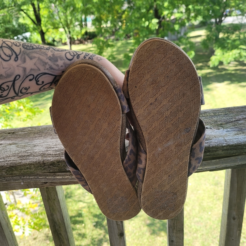 💖Roxy Sandals💖 - Picture 2 of 3